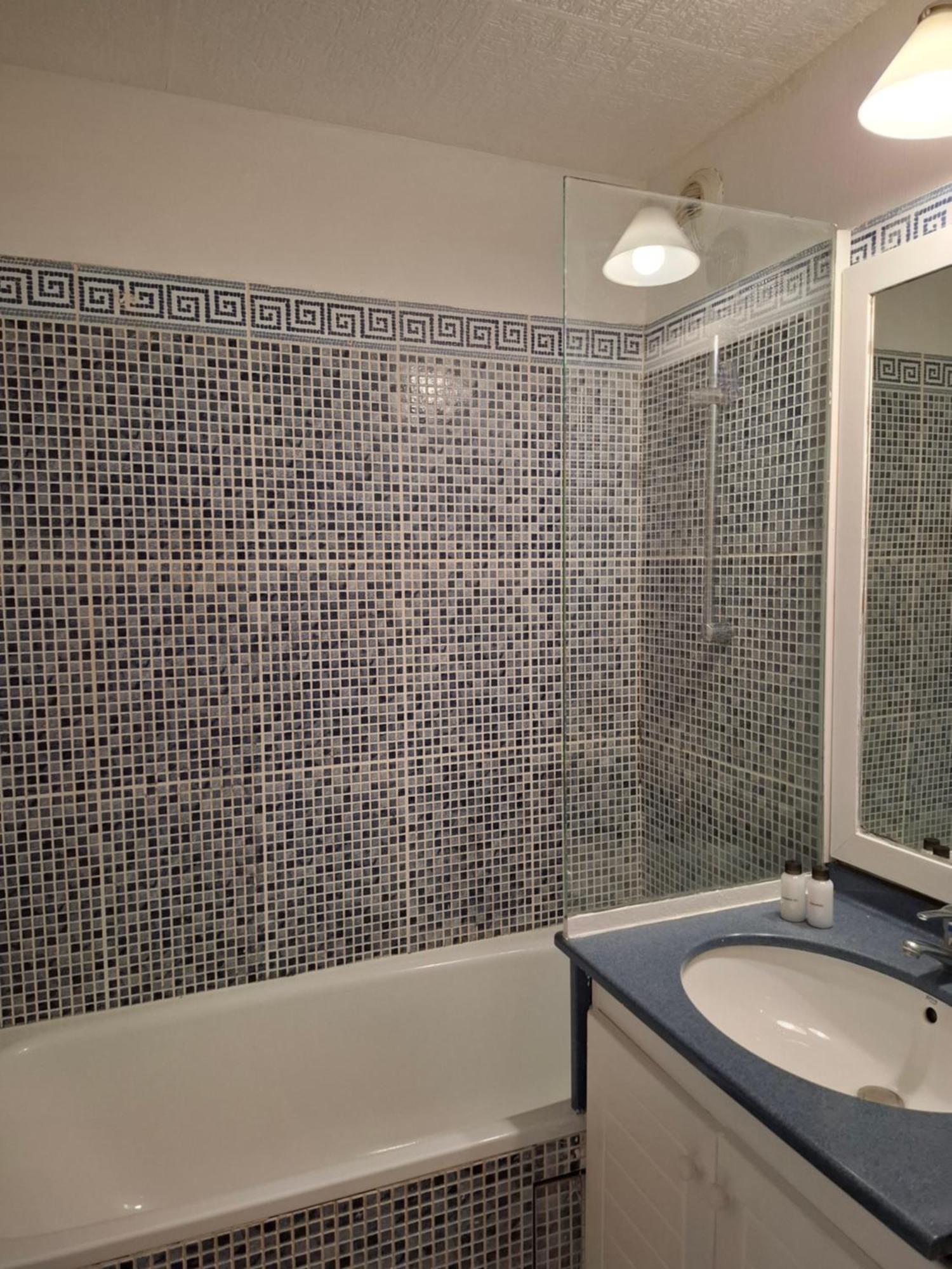 Appartement 3 Pieces, Proche Et *